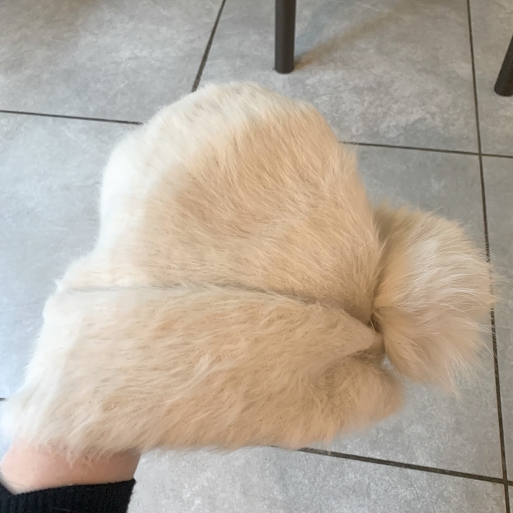 Marzi off white genuine fur hat
